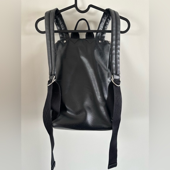 Matt & Nat Brave Backpack - Picture 3 of 6